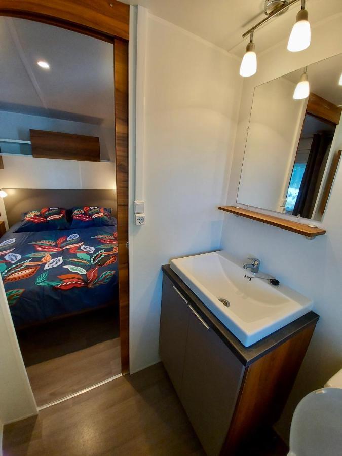 Mobilhomes 6 et 8 personnes PONT AVEN Kerlann Draps fournis Extérieur photo